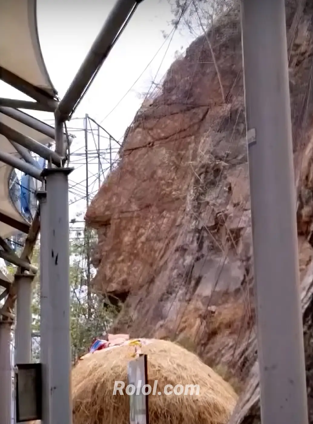 The History of Vijayawada Kanaka Durga Temple 3 natural rock formation-kanaka durga face